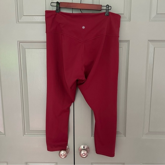Athleta Elation Train 7/8 Legging in Maroon Red - Picture 3 of 4